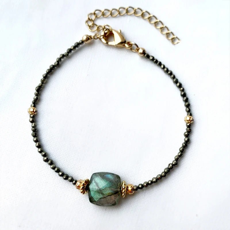 Natural Bracelets Jewels® - Fashionable Charm With Square Stone woman - NaturJewels®