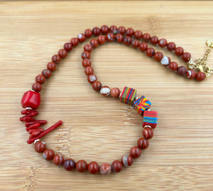 Natural Coral® - Ethnic red coral necklace with luxurious natural stones - NaturJewels®