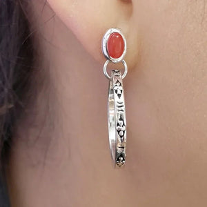 Natural Coral Jewels® - Silver and coral color drop earrings in ethnic style - NaturJewels®
