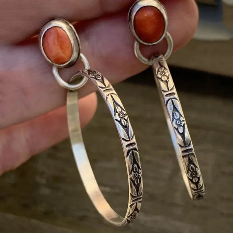 Natural Coral Jewels® - Silver and coral color drop earrings in ethnic style - NaturJewels®