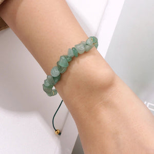Natural Stone® - Nature bracelet with irregularly beaded stone in green color - NaturJewels®